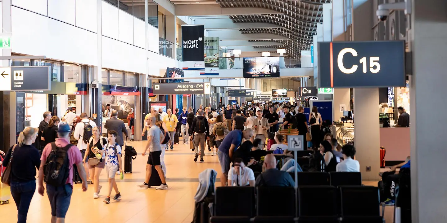 Flughafen Hamburg, Passagiere