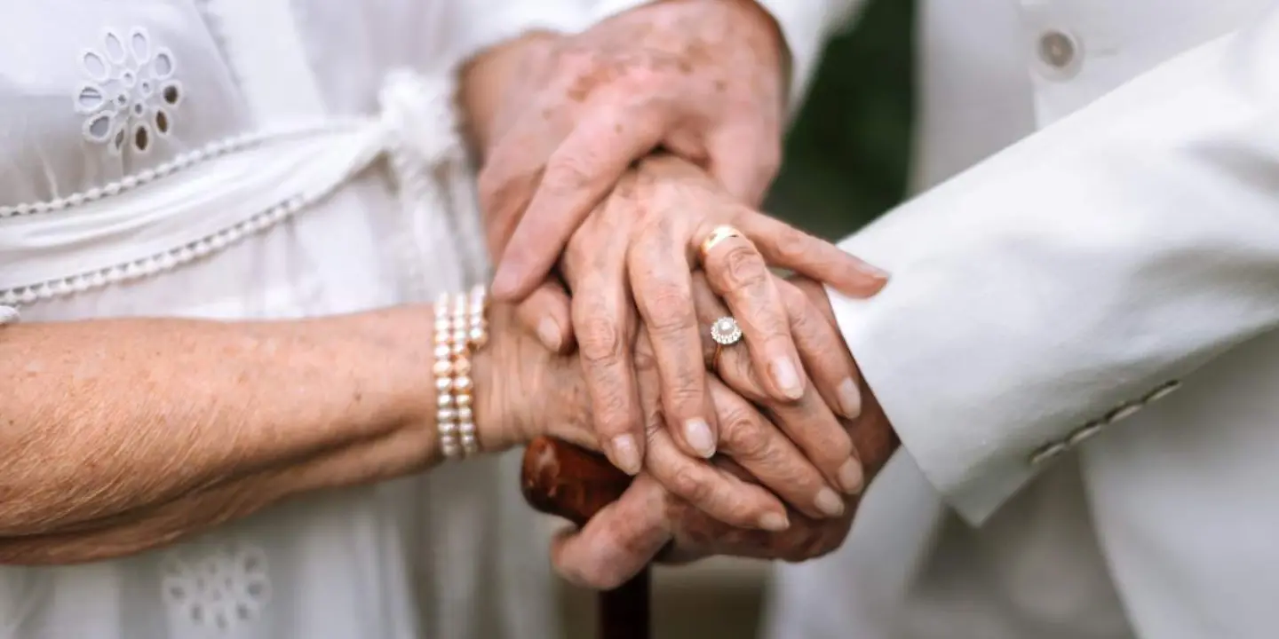 Hochzeit, altes Ehepaar, Ehering