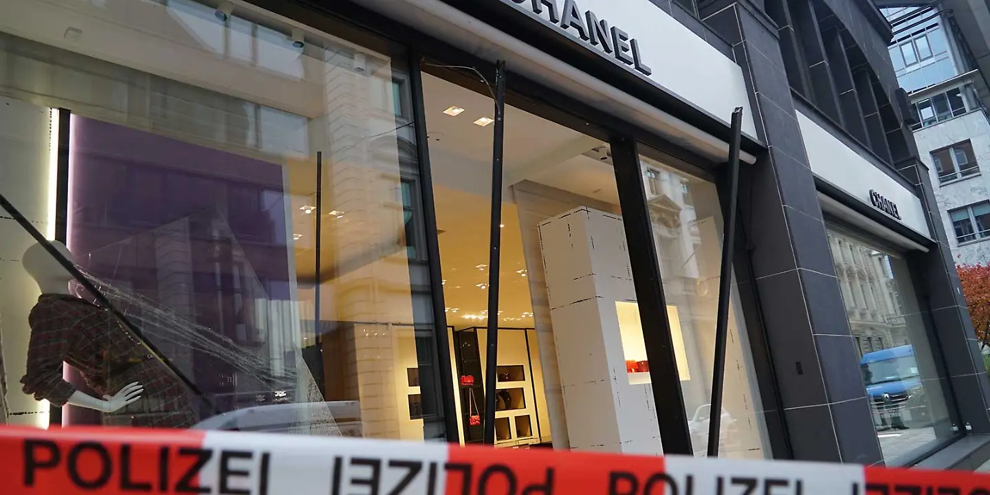 Nach Überfall auf Chanel-Store: Verdächtiger verhaftet | Hamburg