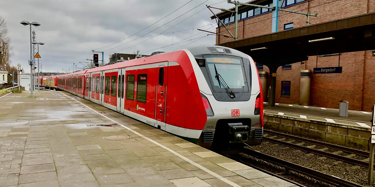 S-Bahn, HVV, Nahverkehr