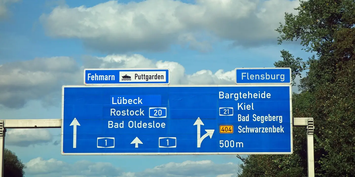 Kreuz Bargteheide, Autobahn