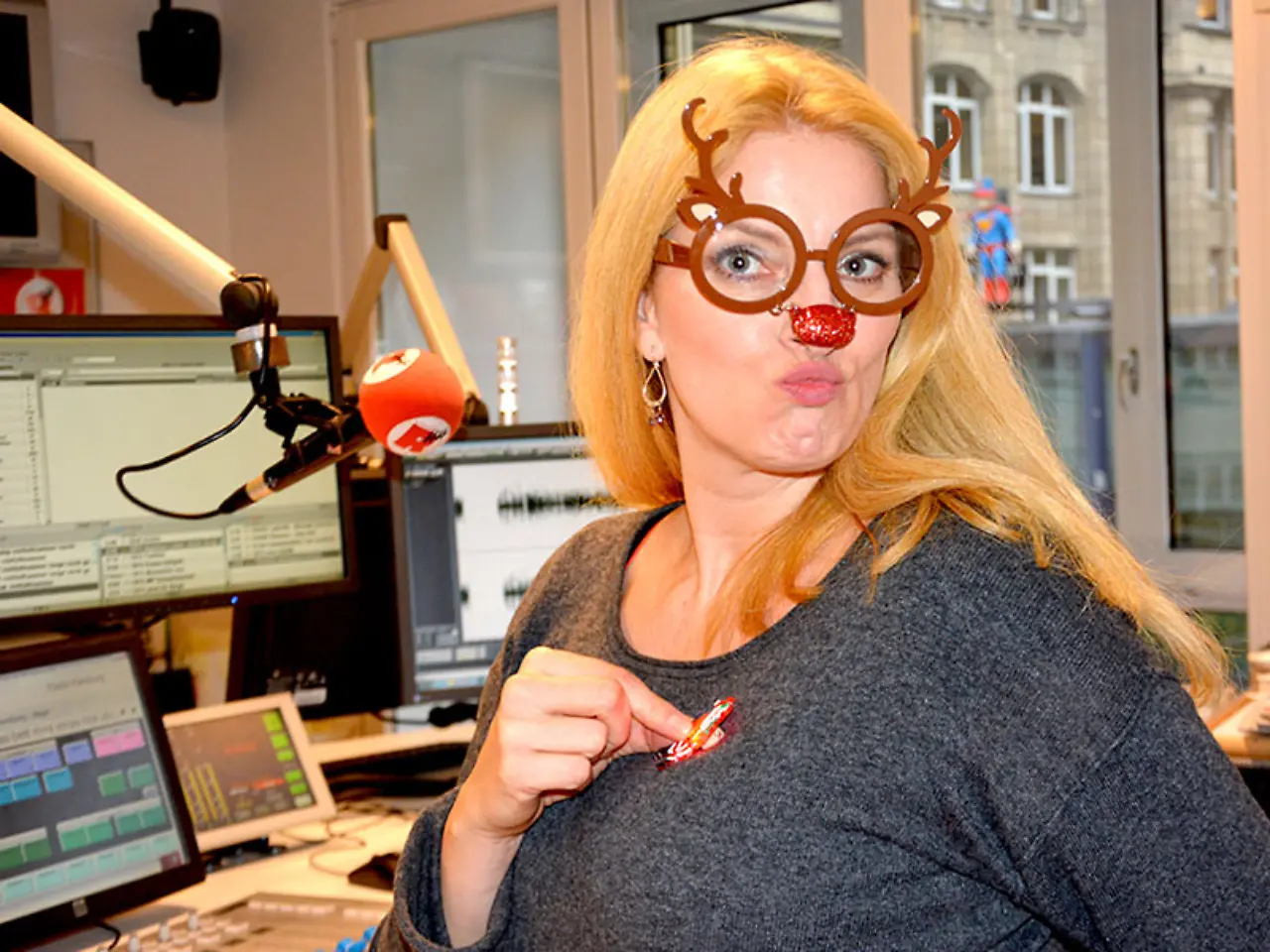 04-Birgit-Hahn-verlässt-Radio-Hamburg-Best-Of.jpg