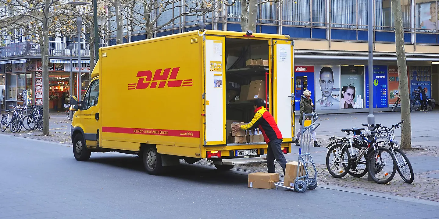 DHL Lieferwagen