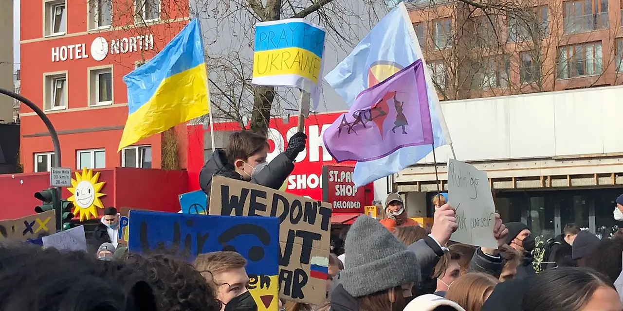 05-Demo-in-Hamburg-von-Fridays-for-Future-gegen-den-Krieg-in-der-Ukraine.jpg