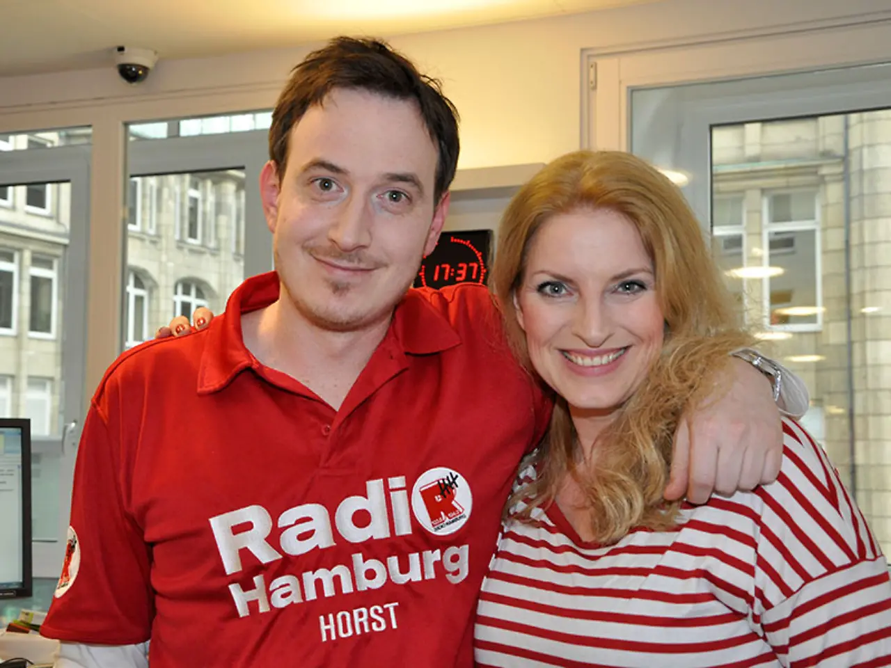 72-Birgit-Hahn-verlässt-Radio-Hamburg-Best-Of.jpg