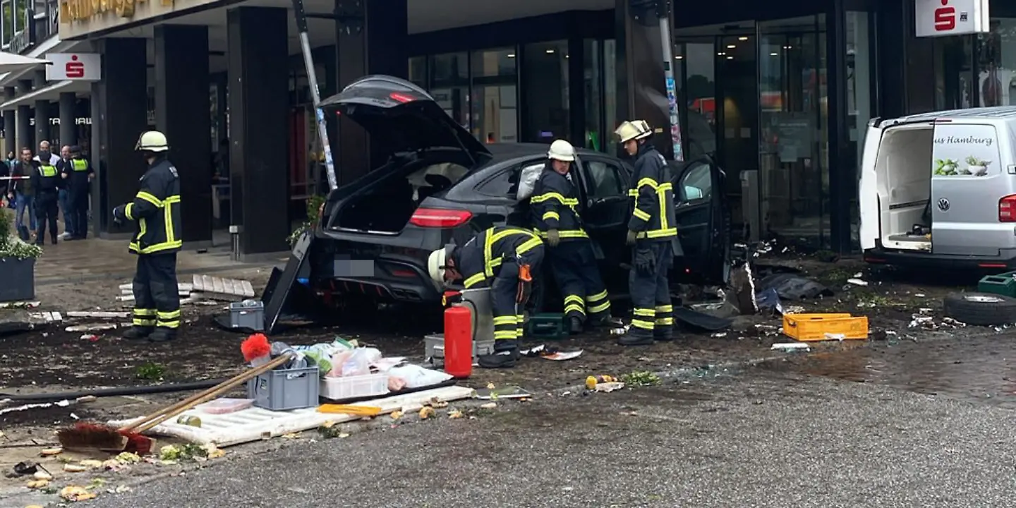 Jungfernstieg Unfall Ecke Ballindamm